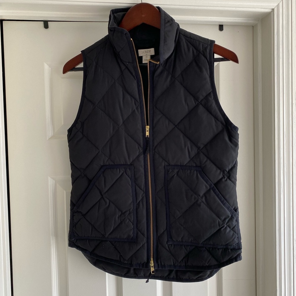 JCrew black quilted puffer vest. Size XXS.